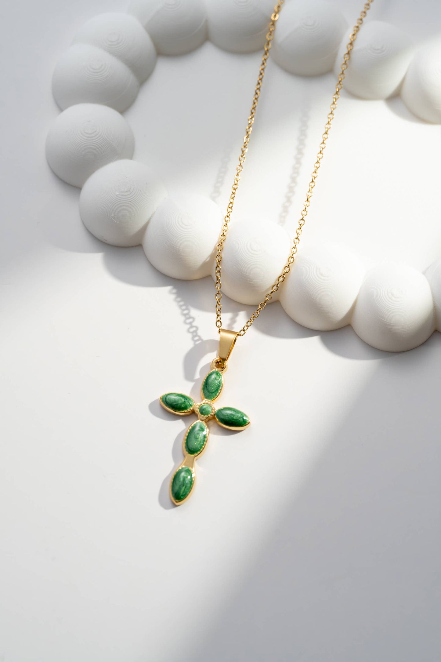 Collier acier inoxydable pendentif croix pierre élégante